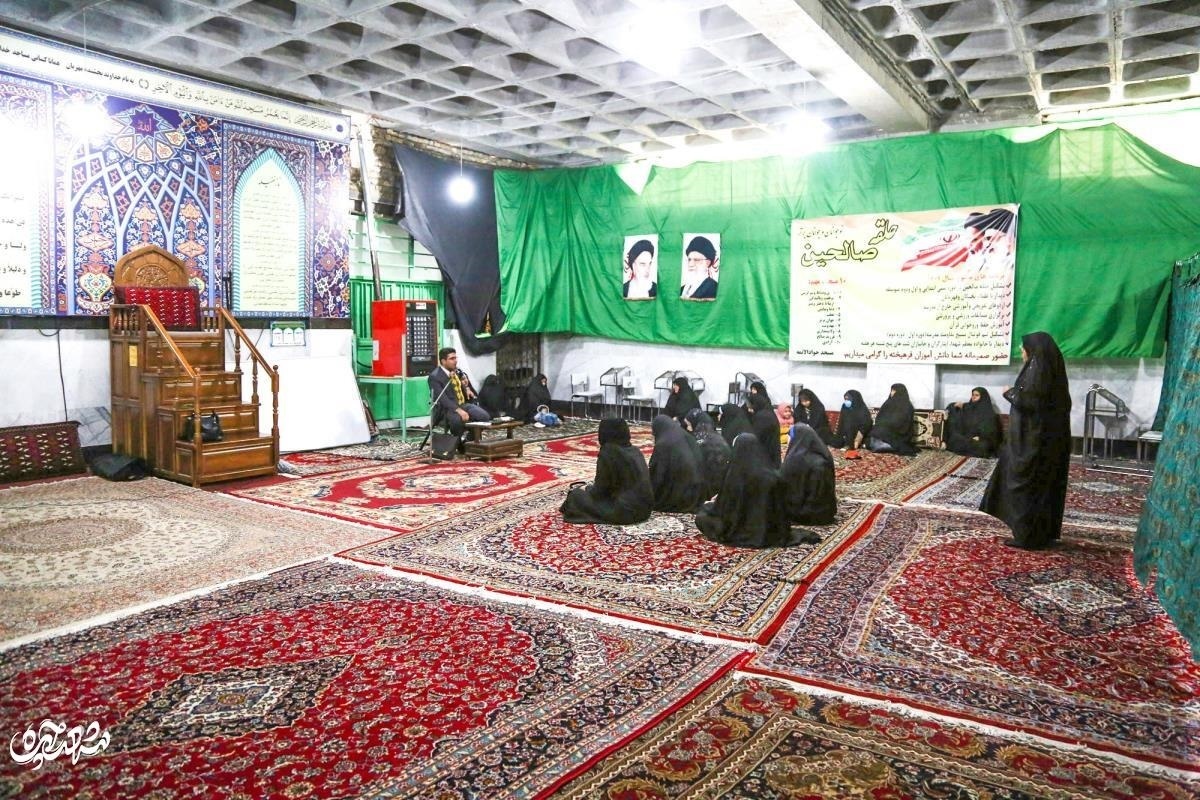 مسجد جوادالائمه(ع) پایگاه محله آقامصطفی خمینی است