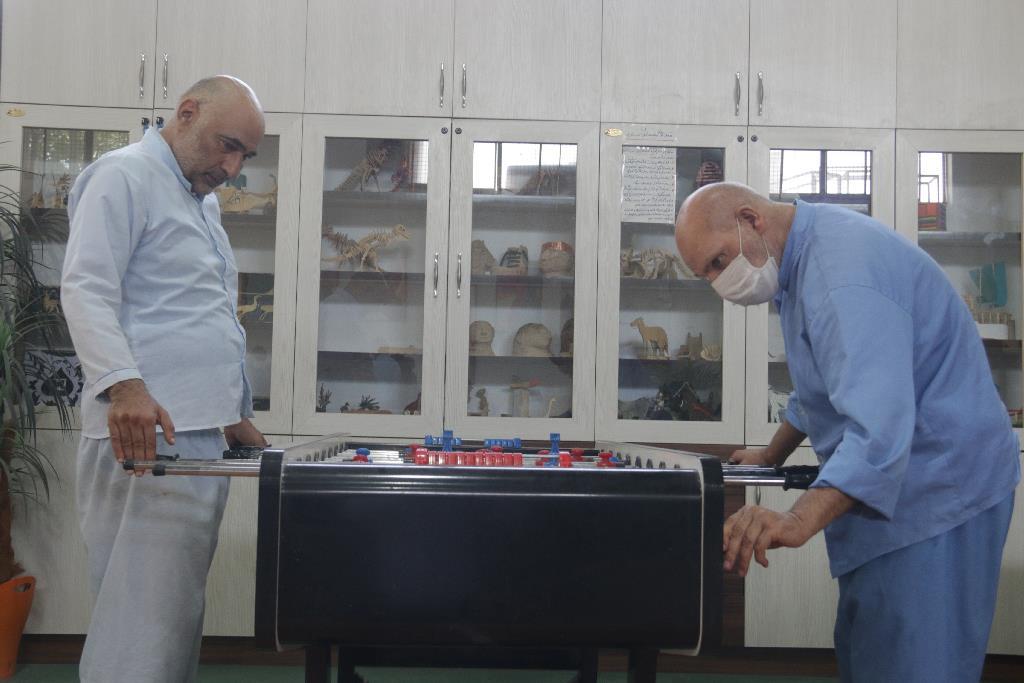 از جنگ برگشتههایی که از جنگ برنگشتهاند از جنگ برگشتههایی که از جنگ برنگشتهاند