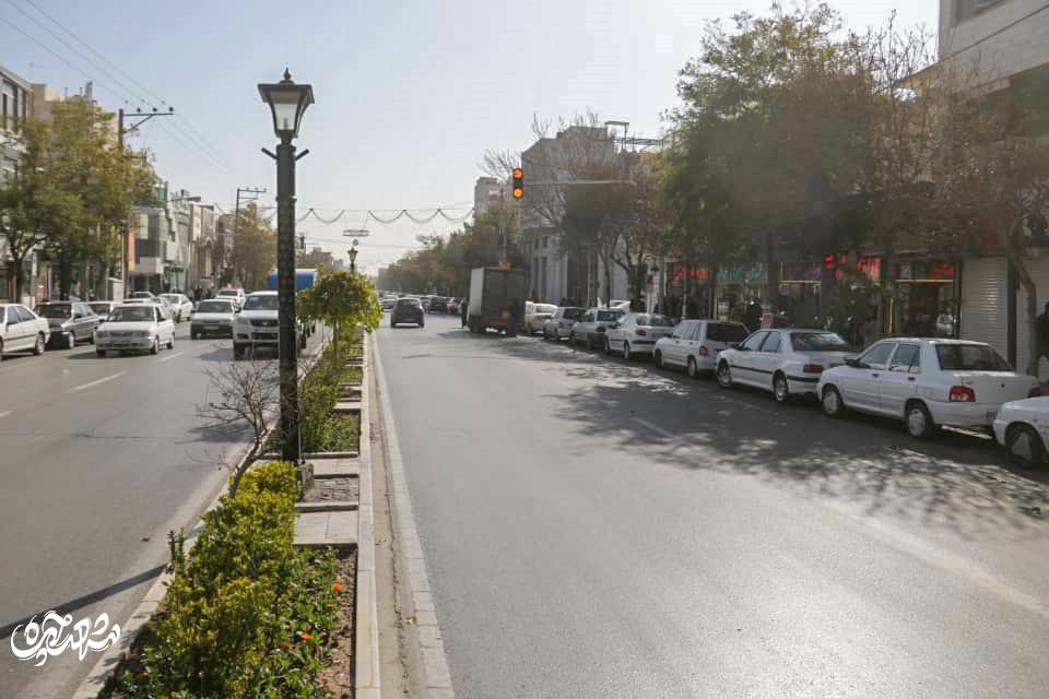 خیابان شهید مفتح پاتوق نو عروس‌ودامادها
