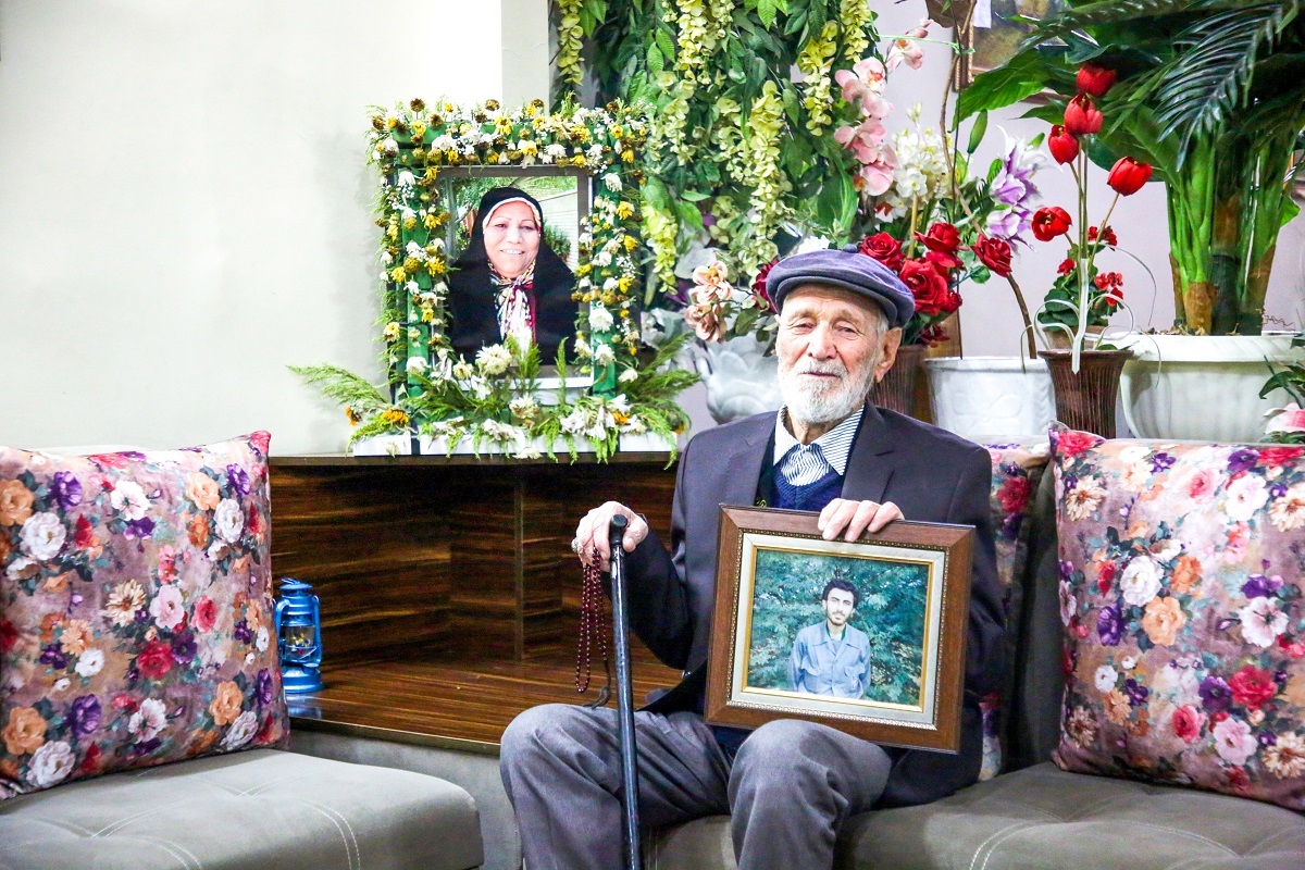 زندگی 20ساله شهید هاشمی مهنه در دو بخش خلاصه شد؛ مبارز انقلابی و رزمنده دفاع مقدس زندگی 20ساله شهید هاشمی مهنه در دو بخش خلاصه شد؛ مبارز انقلابی و رزمنده دفاع مقدس