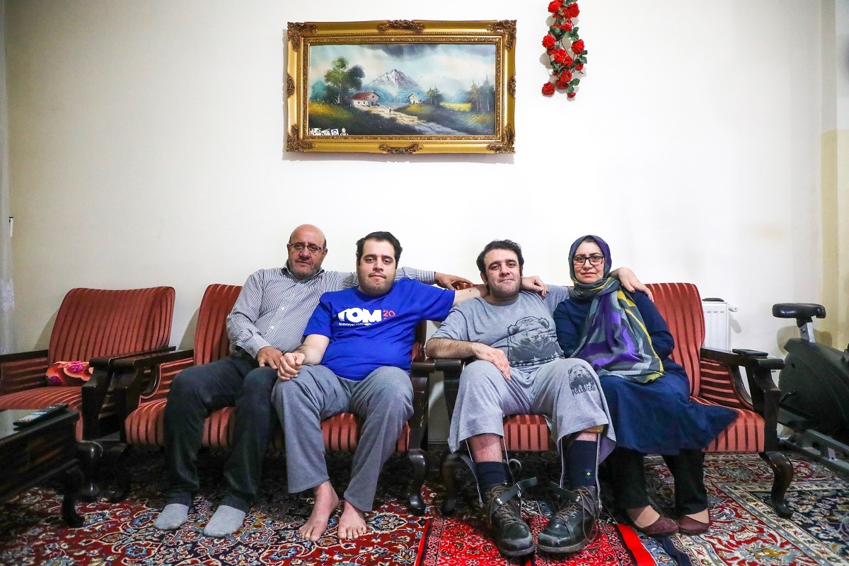 خانه‌نشینی برادران فربد مانع پیشرفتشان نشده است