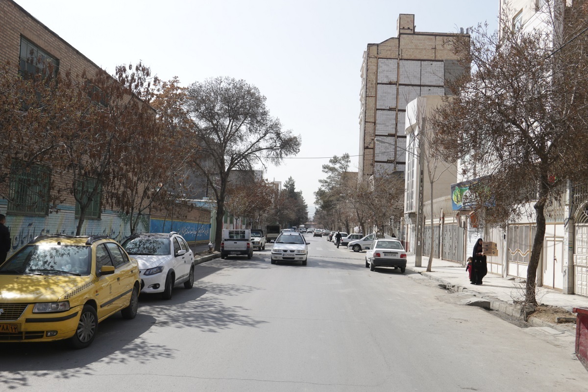خیابان قهرمانان در محله گلشور
