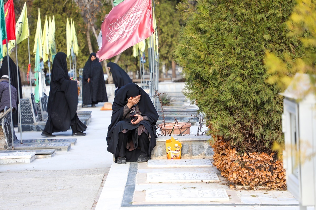 ملاقات مشهدی‌ها با درگذشتگان در روزهای چراغ‌برات