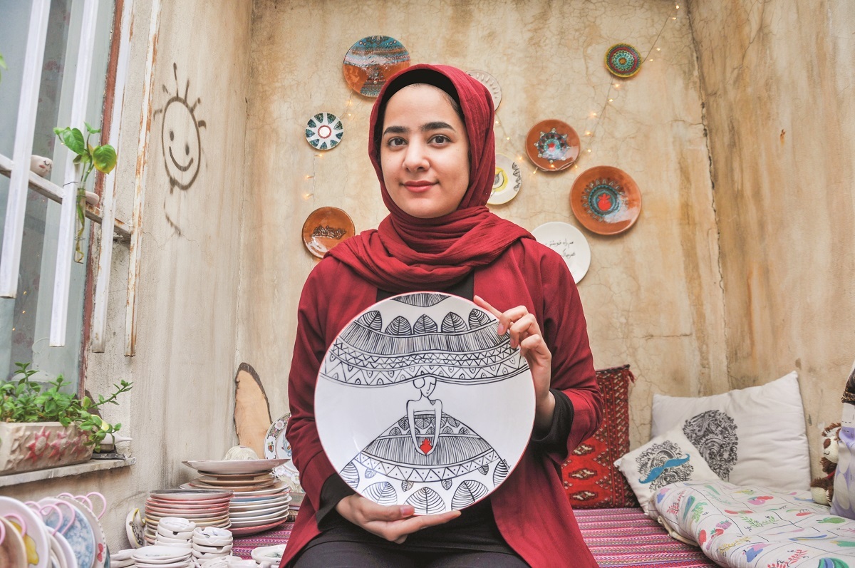 زهرا منفرد، بانوی کارآفرین محله حجاب زهرا منفرد، بانوی کارآفرین محله حجاب