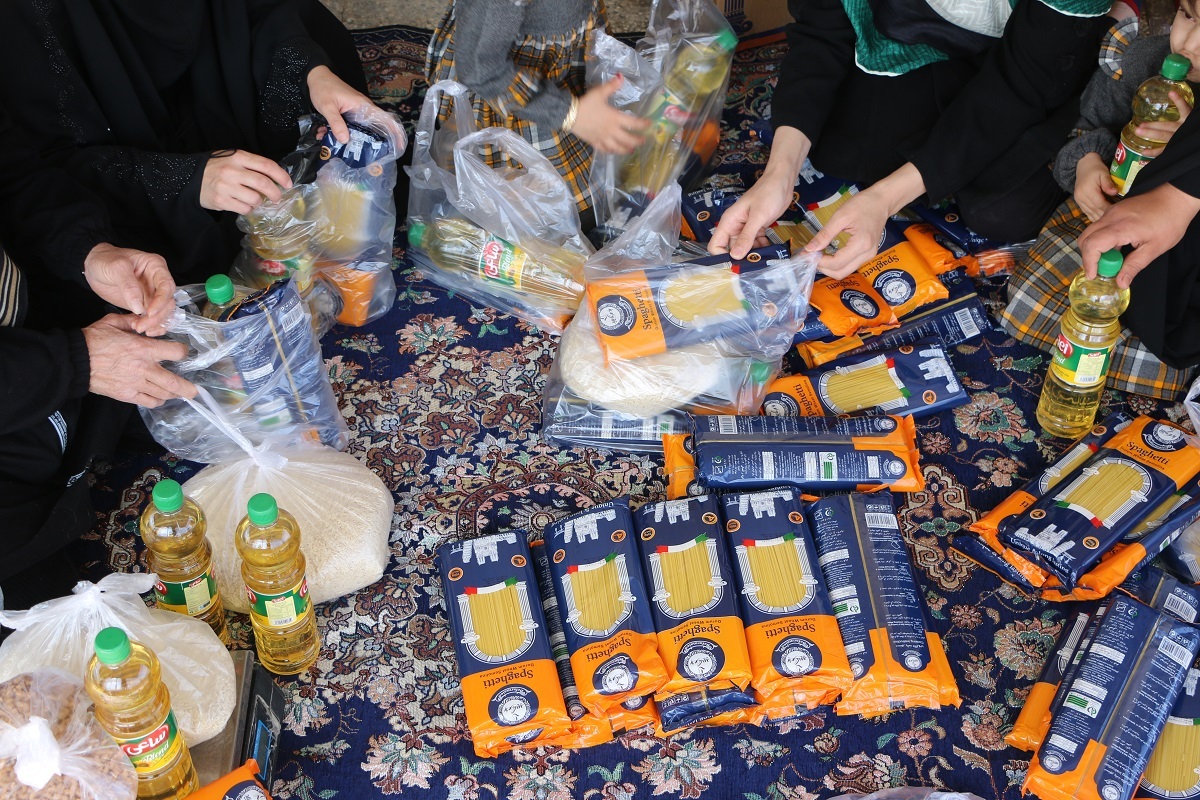 دنبالهرو راه پدر در محله کلاته برفی دنبالهرو راه پدر در محله کلاته برفی