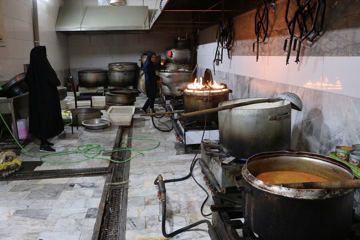 ۲۲ سال نیکوکاری با چراغ خاموش ۲۲ سال نیکوکاری با چراغ خاموش