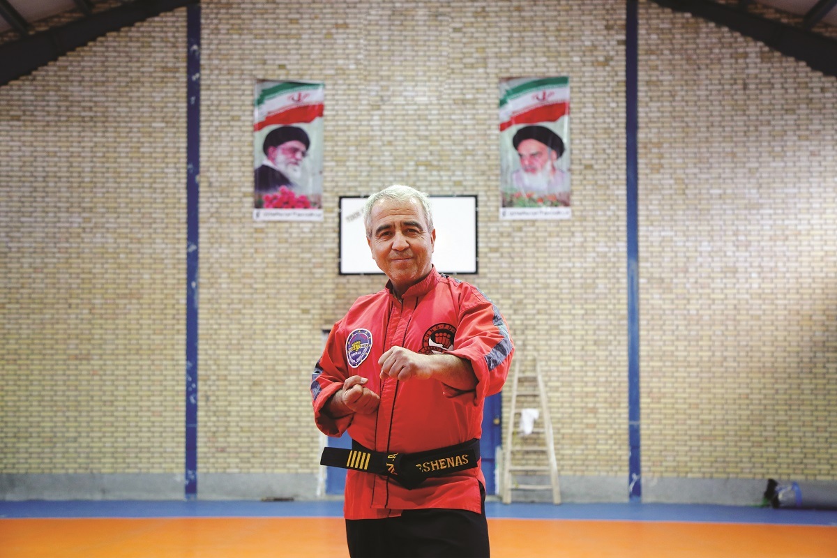 حسینعلی وظیفهشناس دان ۵ کنگفو و ۵۵ درصد جانبازی دارد حسینعلی وظیفهشناس دان ۵ کنگفو و ۵۵ درصد جانبازی دارد