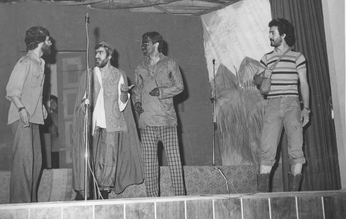 نگاهی به سیاهبازیهای و نمایش روحوضی در مشهد قدیم که طرفداران بسیاری داشته است نگاهی به سیاهبازیهای و نمایش روحوضی در مشهد قدیم که طرفداران بسیاری داشته است