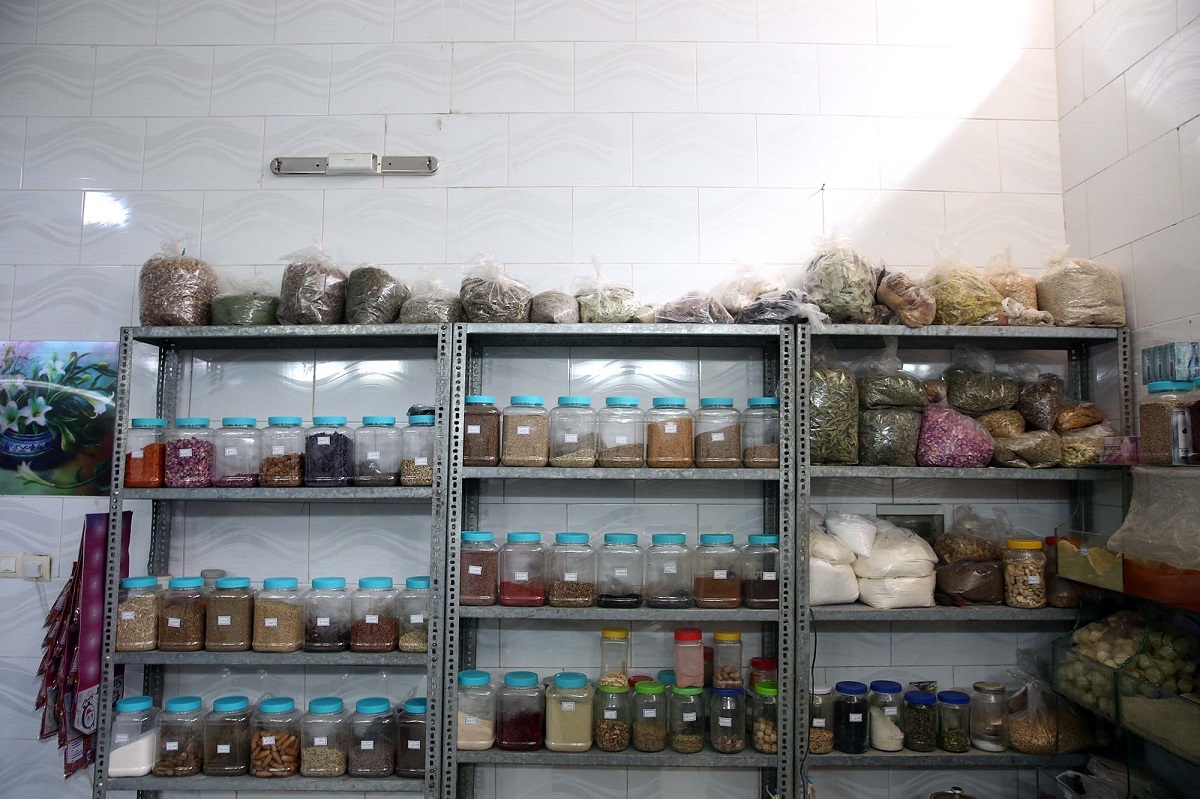 جلال سلطانی متخصص طب سنتی و اسلامی است جلال سلطانی متخصص طب سنتی و اسلامی است