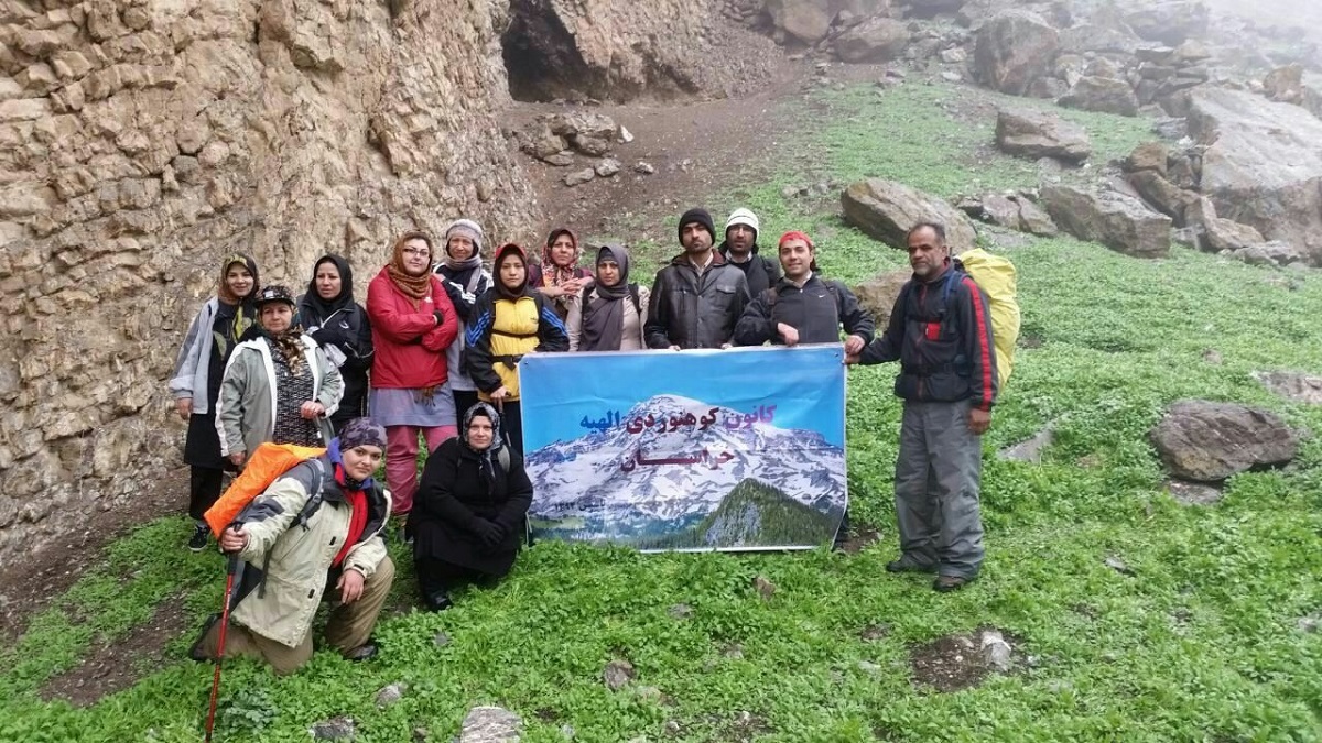 علی نصیری، جانباز محله چهاربرج با کوهنوردی عصا را کنار گذاشت علی نصیری، جانباز محله چهاربرج با کوهنوردی عصا را کنار گذاشت