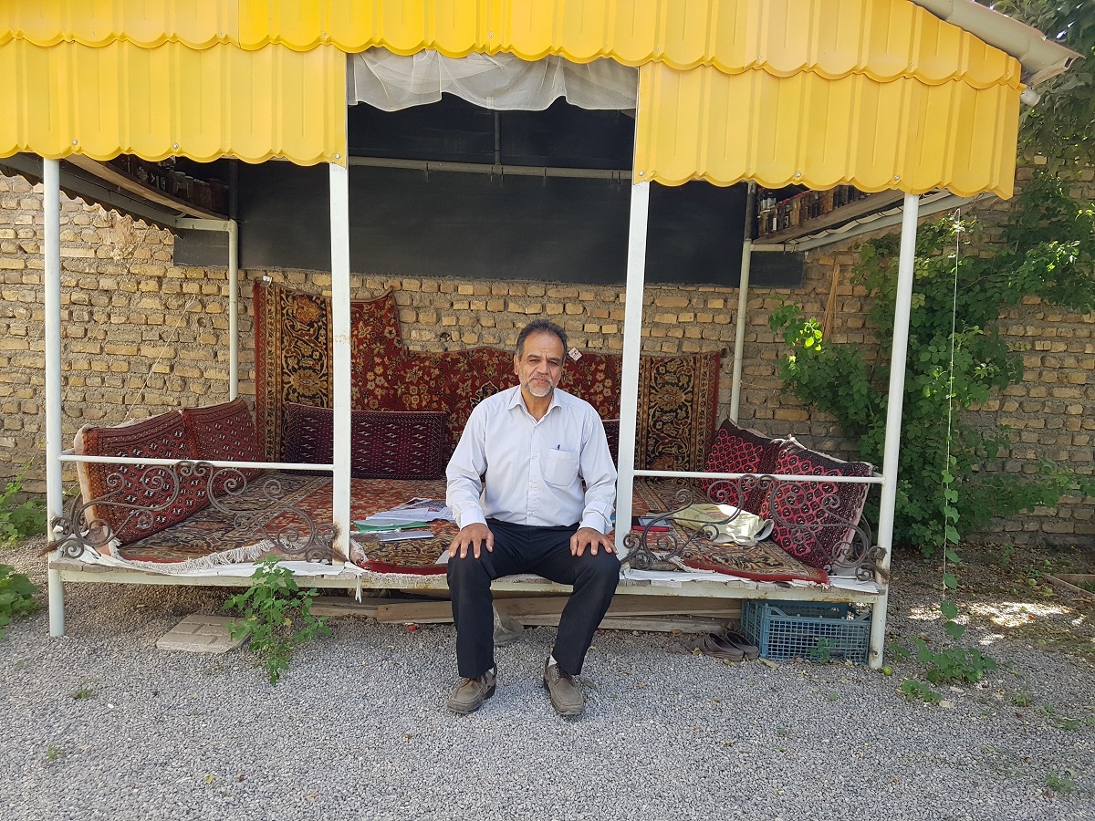 علی نصیری، جانباز محله چهاربرج با کوهنوردی عصا را کنار گذاشت علی نصیری، جانباز محله چهاربرج با کوهنوردی عصا را کنار گذاشت