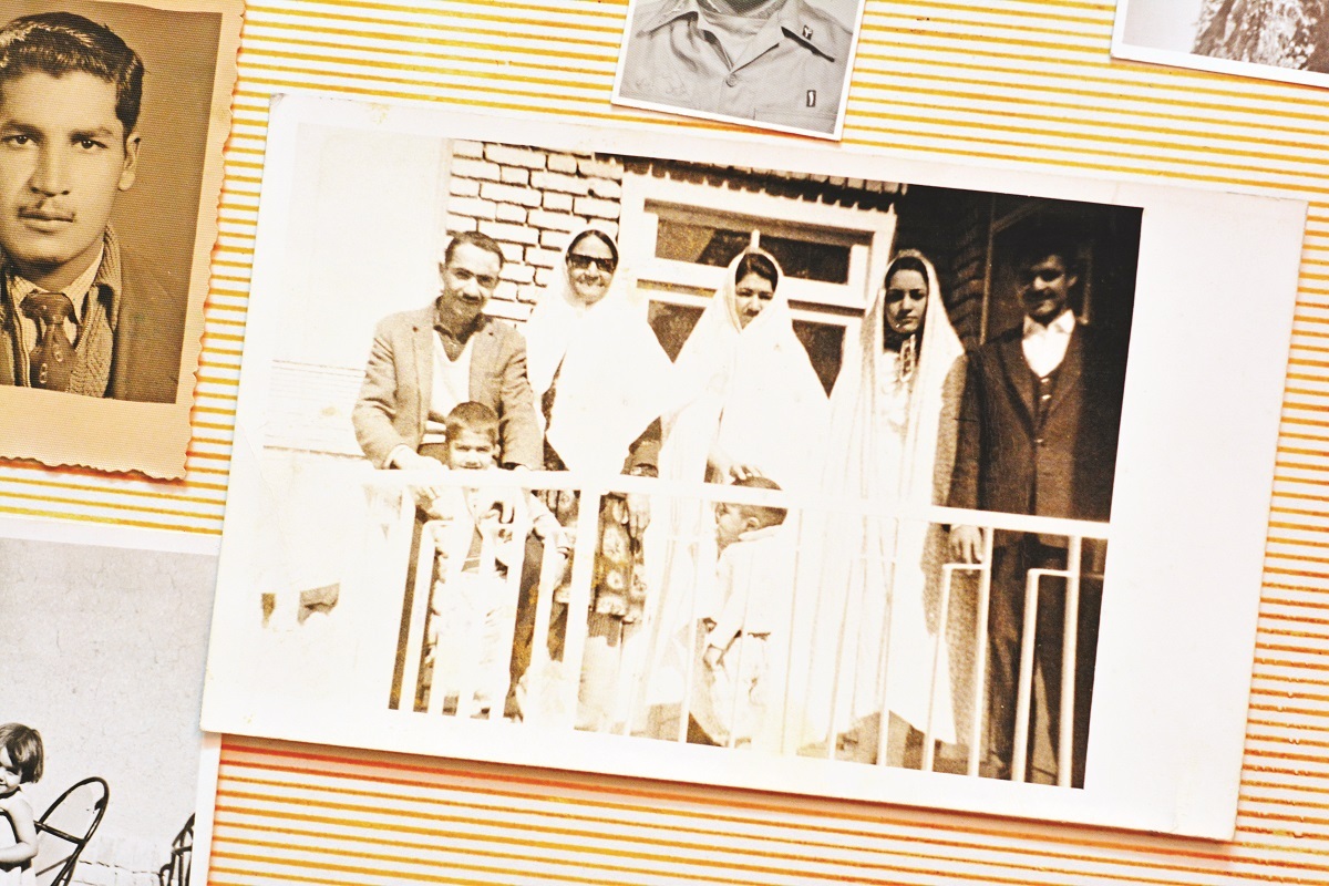 نان سنگک دوآتشه 3 قِران، ویژه اعیان نان سنگک دوآتشه 3 قِران، ویژه اعیان