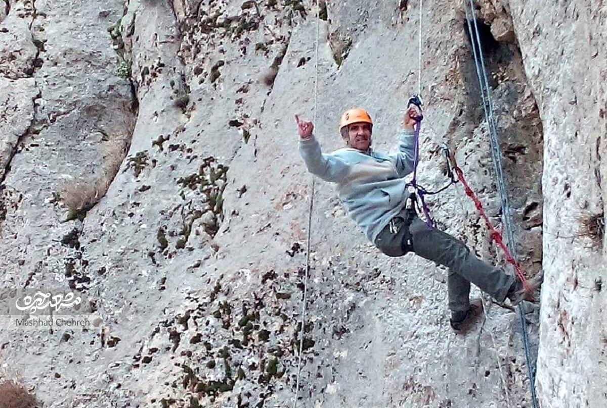 آقا محمد و مریم، پدر و دختری که با هم به کوهنوردی میروند آقا محمد و مریم، پدر و دختری که با هم به کوهنوردی میروند