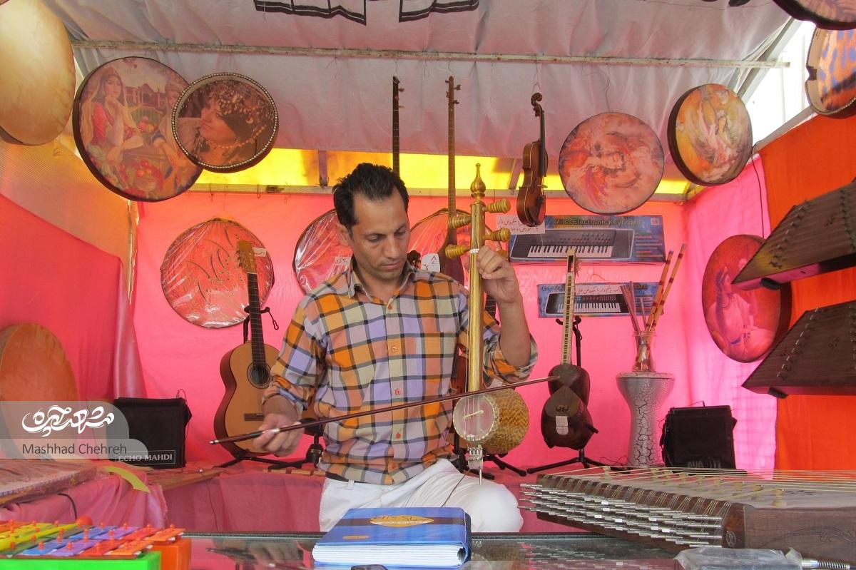 رمضان معمر ۲۹ سال از ۳۰ سال هرکارهسازیاش را به عشق فردوسی و در جوار مقبره وی گذرانده است رمضان معمر ۲۹ سال از ۳۰ سال هرکارهسازیاش را به عشق فردوسی و در جوار مقبره وی گذرانده است