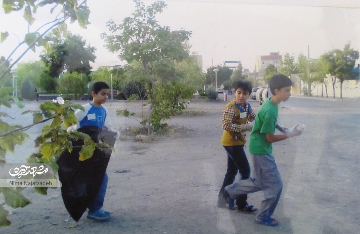 «بچههای محیط زیست نیما»، گروهی مردمی هستند که احترام به طبیعت را از محله خود شروع کردهاند «بچههای محیط زیست نیما»، گروهی مردمی هستند که احترام به طبیعت را از محله خود شروع کردهاند