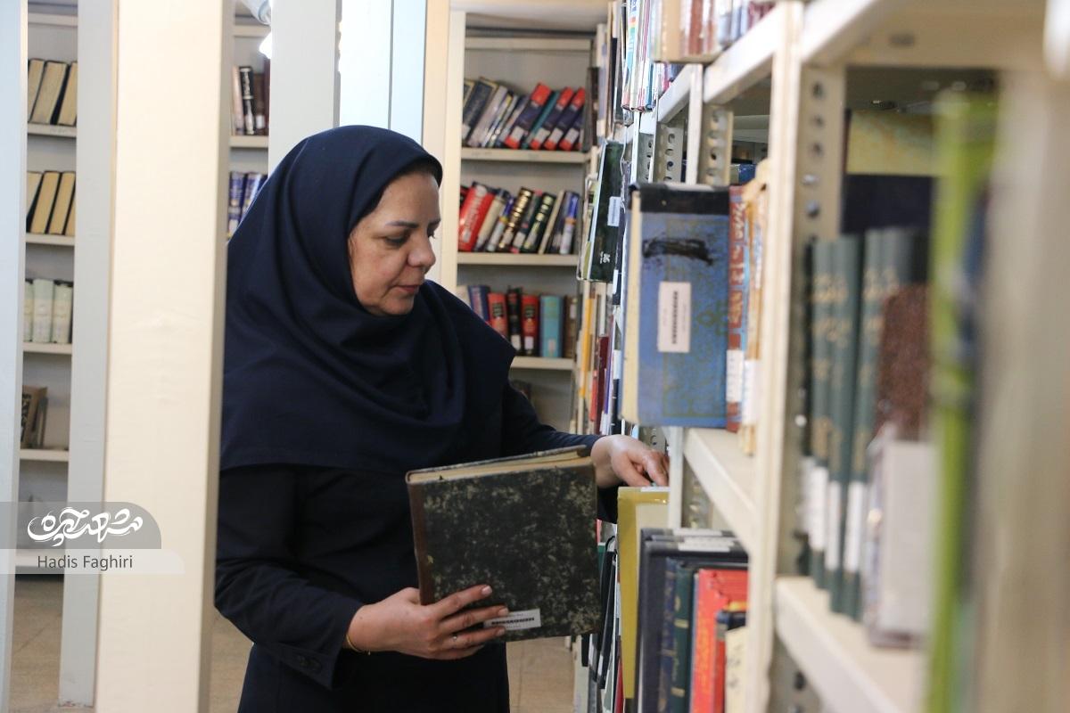 بهخط کردن کتابها از تهران تا مشهد بهخط کردن کتابها از تهران تا مشهد