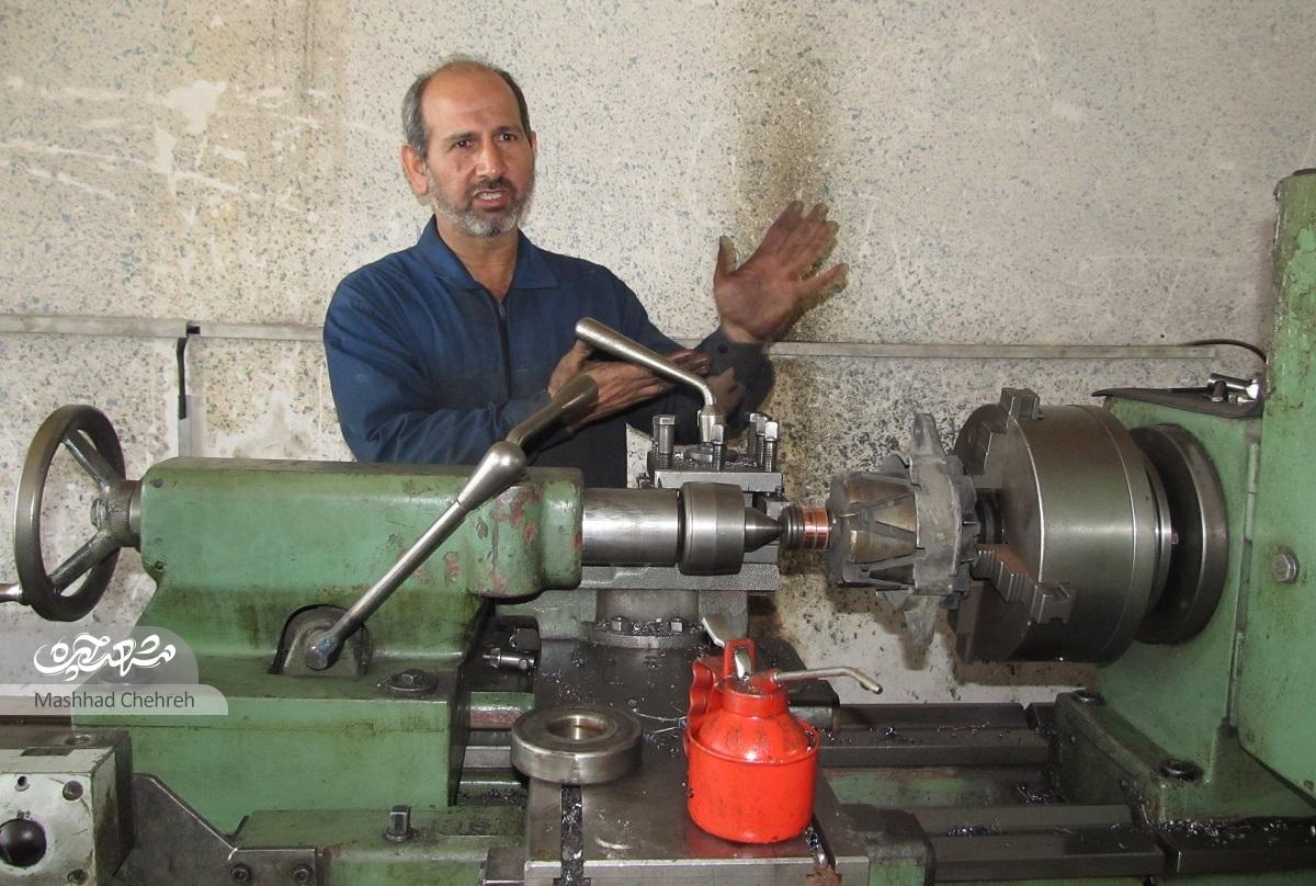 تراشکاران راسته بولوار توس از اجناس چینی گلایه‌مند هستند