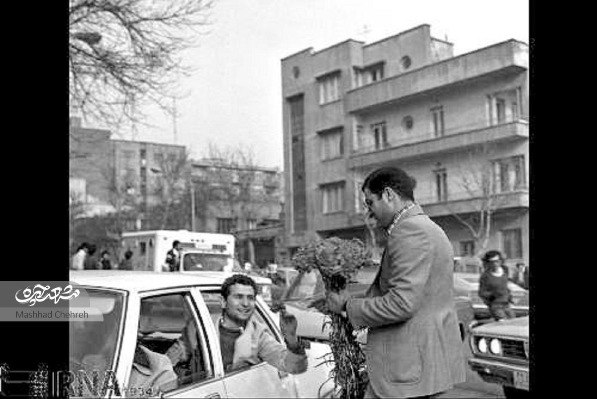 شاه جز خودکشی راه دگر ندارد