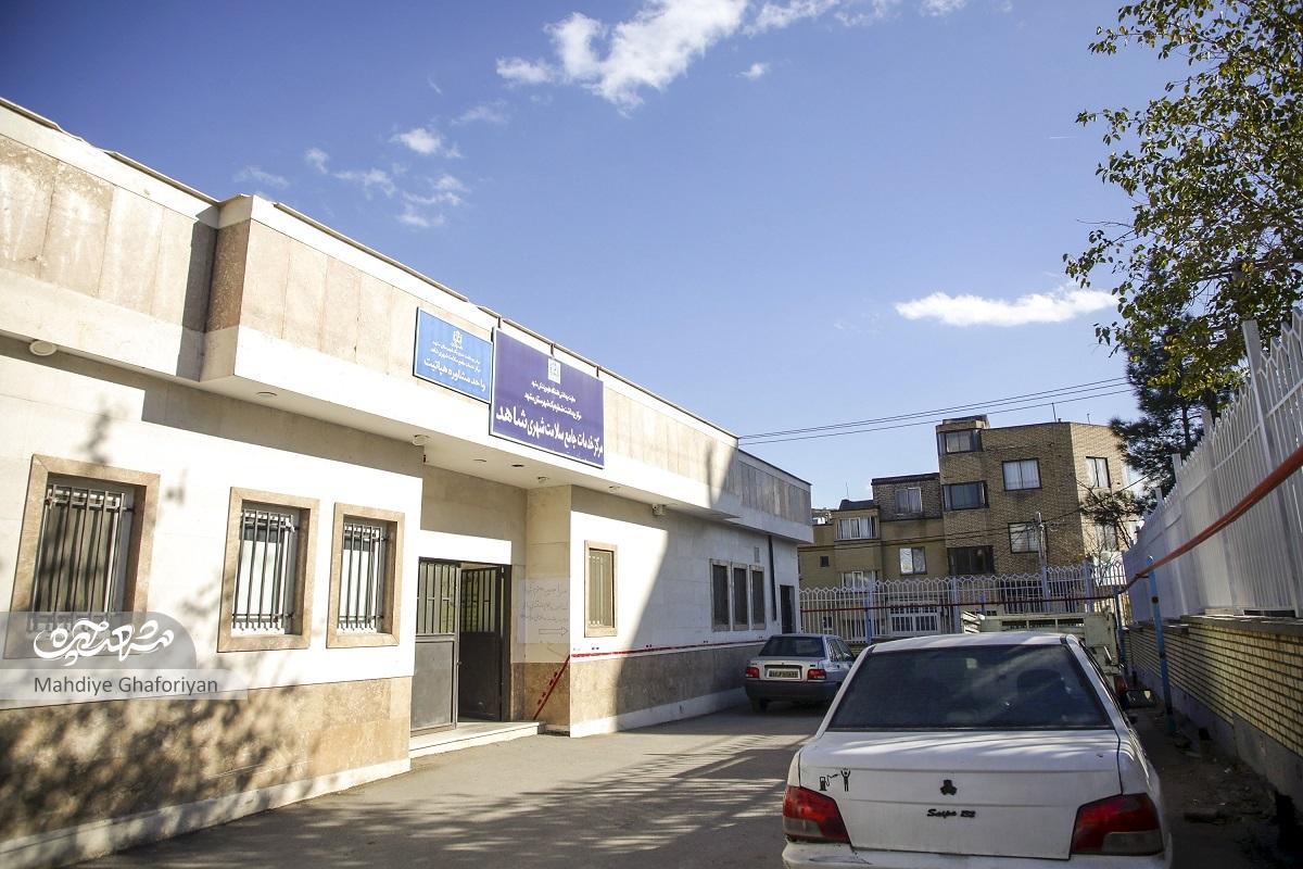 معبری در محاصره اراضی رهاشده رازی معبری در محاصره اراضی رهاشده رازی