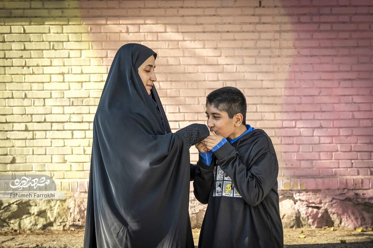 من ناتوان نیستم کلی توانایی دارم من ناتوان نیستم کلی توانایی دارم