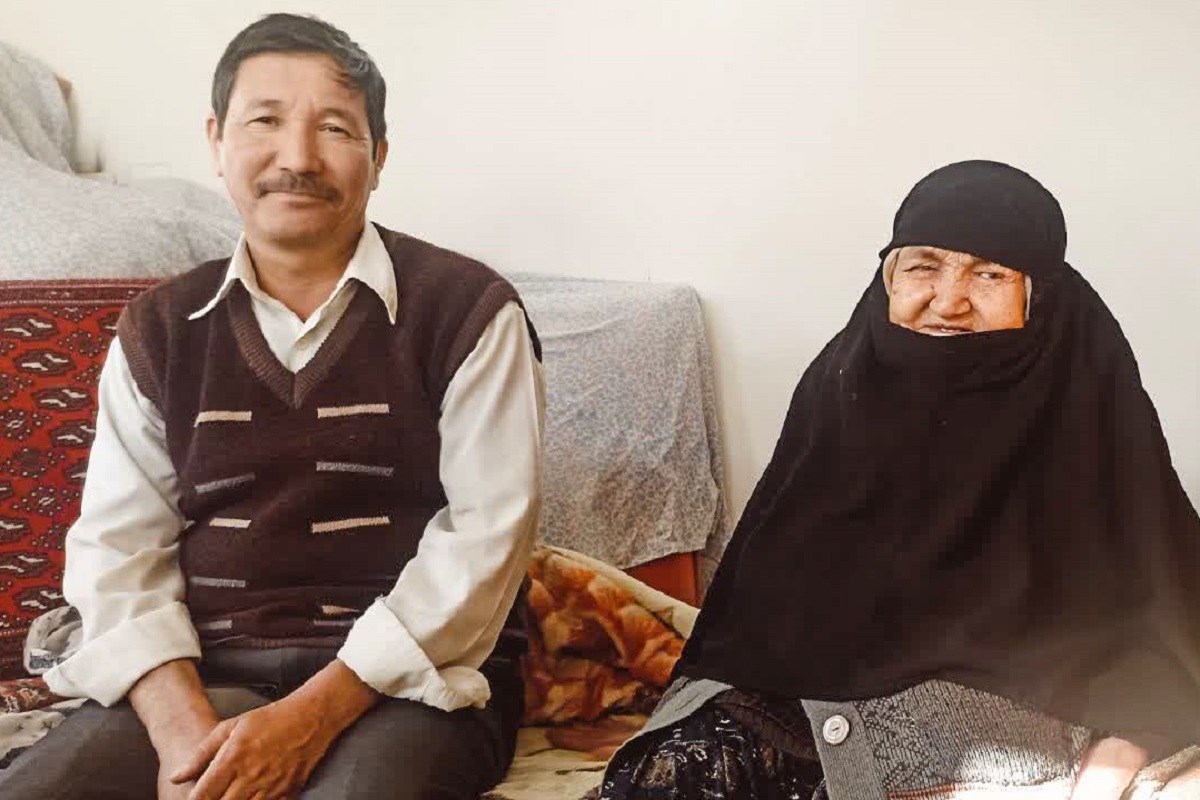 نیم‌قرن خدمت زهرا خانم در مسجد صاحب‌الزمان هاتف