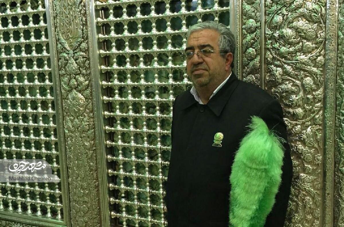 همرزم شهید کاوه، دو دهه است که در حرم خادمی میکند