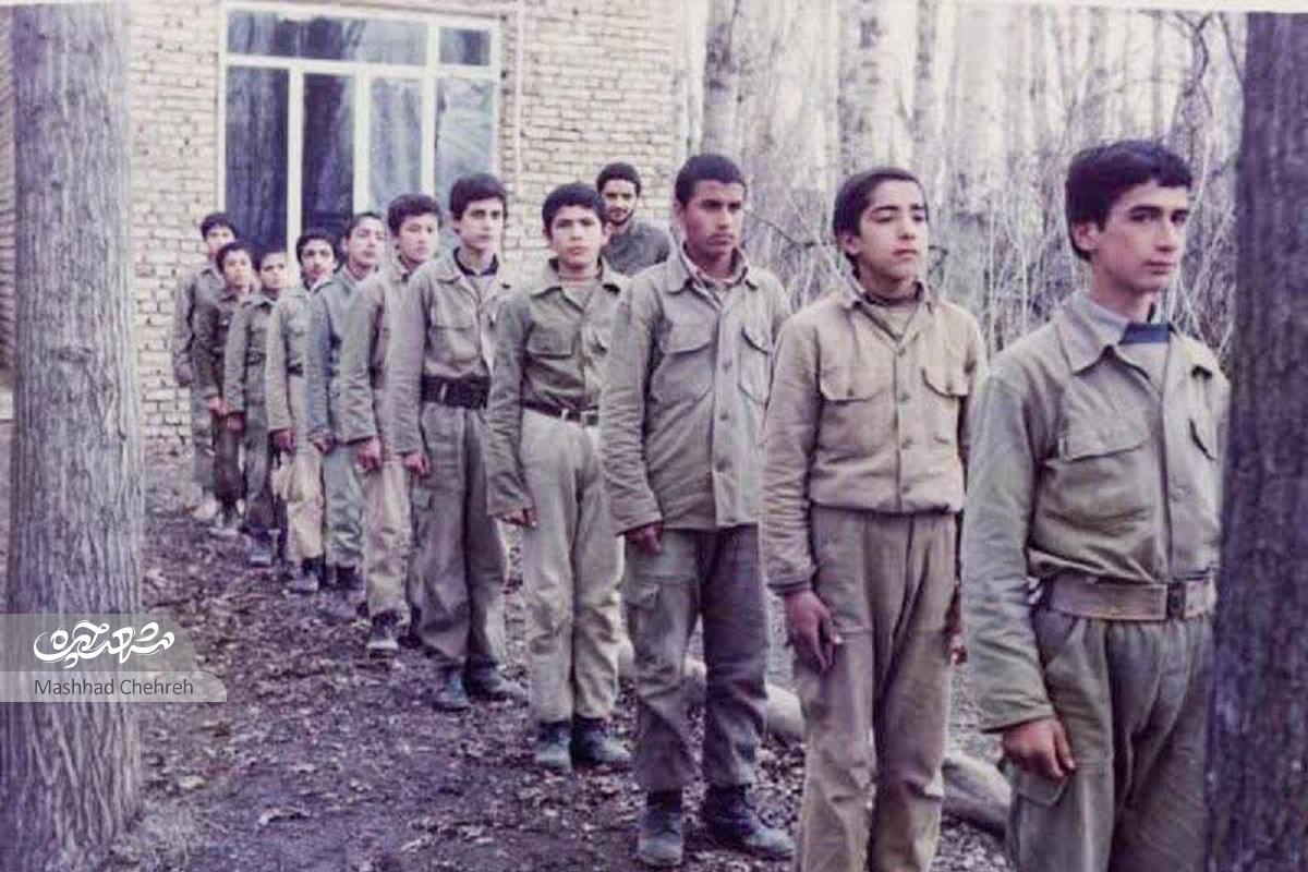 «ماهی سیاه کوچولو» پشت جزیره ماهی ماند «ماهی سیاه کوچولو» پشت جزیره ماهی ماند