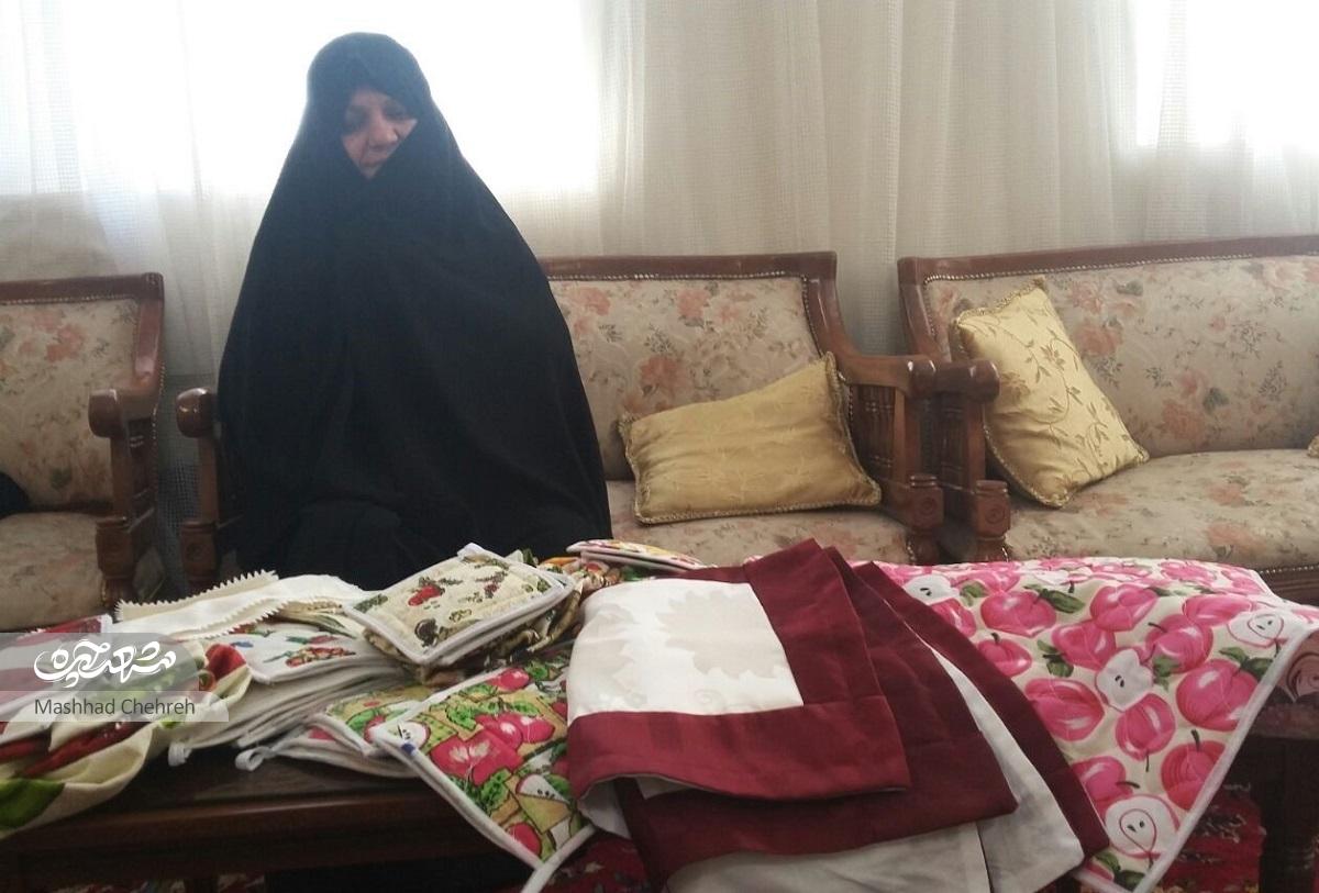 فعالان خیریه منتظران بقیه‌ا...(عج) که با چرخ‌های خیاطی چرخ زندگی نیازمندان را می‌چرخانند