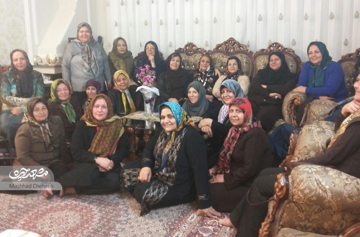 مادران این دورهمی بعد از ۴۰ سال یکدیگر را پیدا کرده اند مادران این دورهمی بعد از ۴۰ سال یکدیگر را پیدا کرده اند