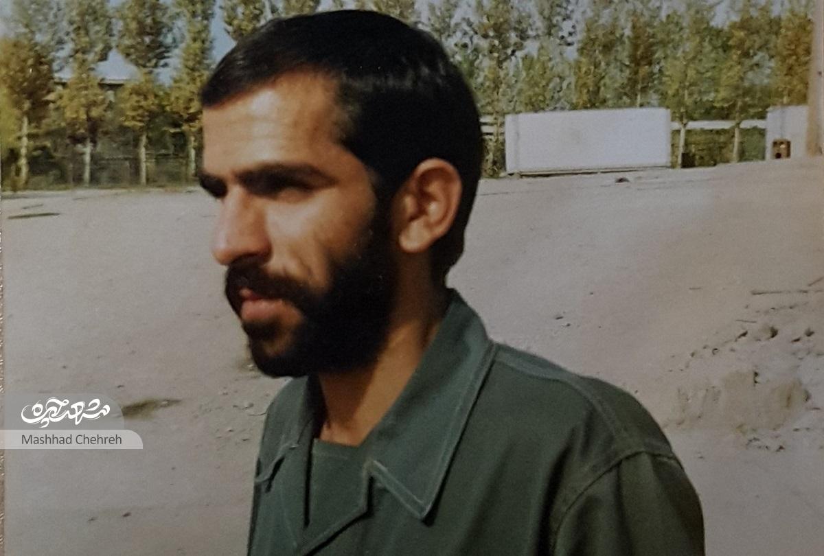 قنبر عربی، برادر دو شهید و یک آزاده، رزمنده مدافع حرم است قنبر عربی، برادر دو شهید و یک آزاده، رزمنده مدافع حرم است