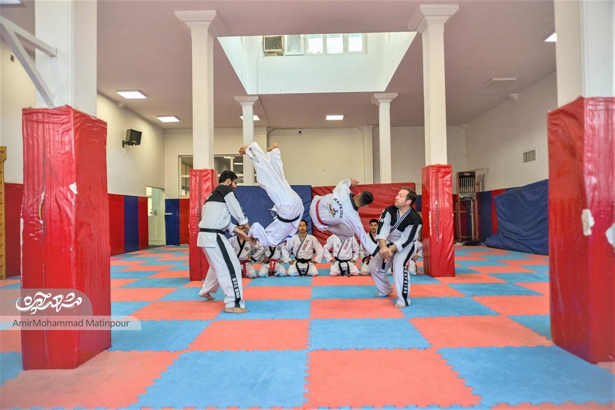 تلاشگرا ن کوچک و مدال‌آوران بزرگ