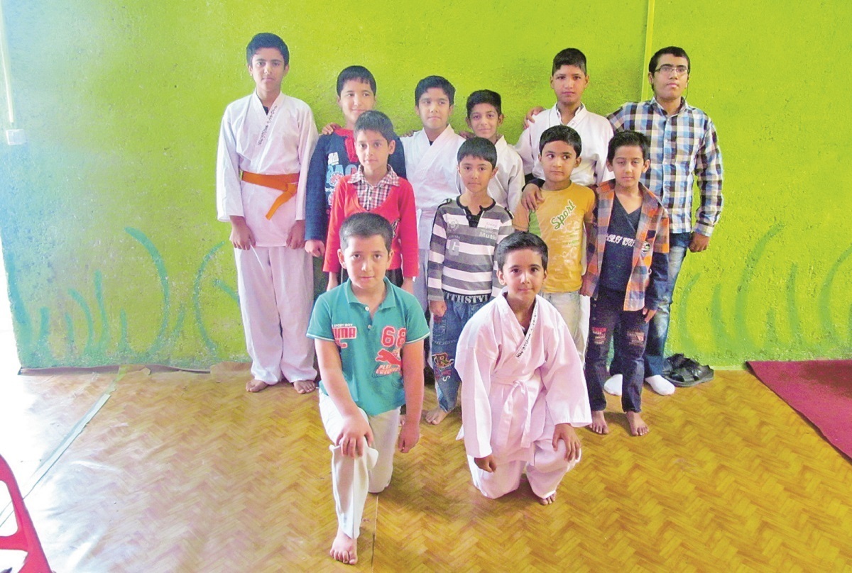 به خاطر  استعدادهای   نوده