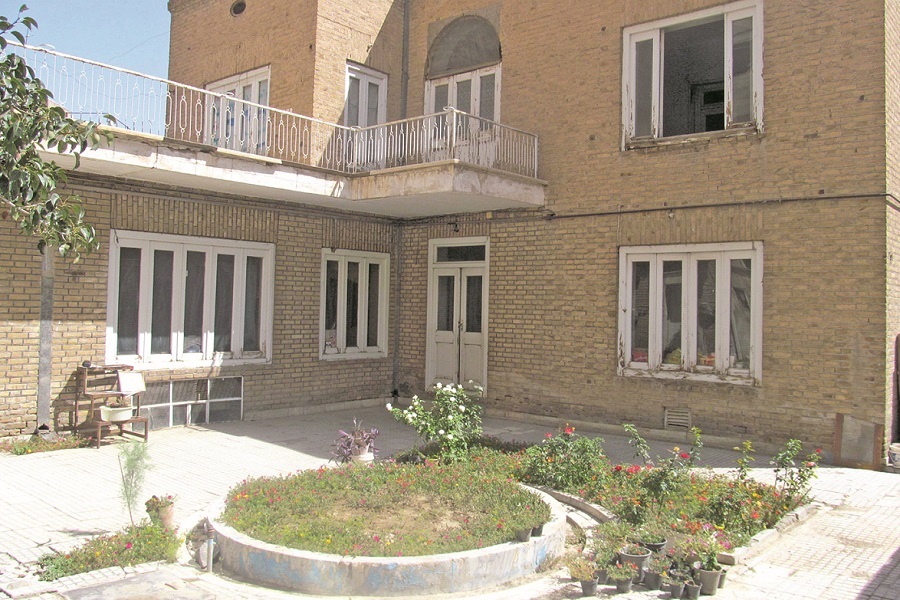 خانم گلکار خانم گلکار