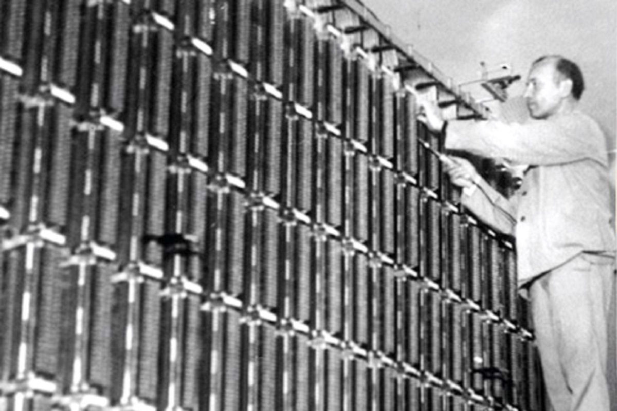 درباره نخستین نظامنامه اسباب گفتوشنود که ارتباط از راه دور برای مشهدیها میسر شد درباره نخستین نظامنامه اسباب گفتوشنود که ارتباط از راه دور برای مشهدیها میسر شد