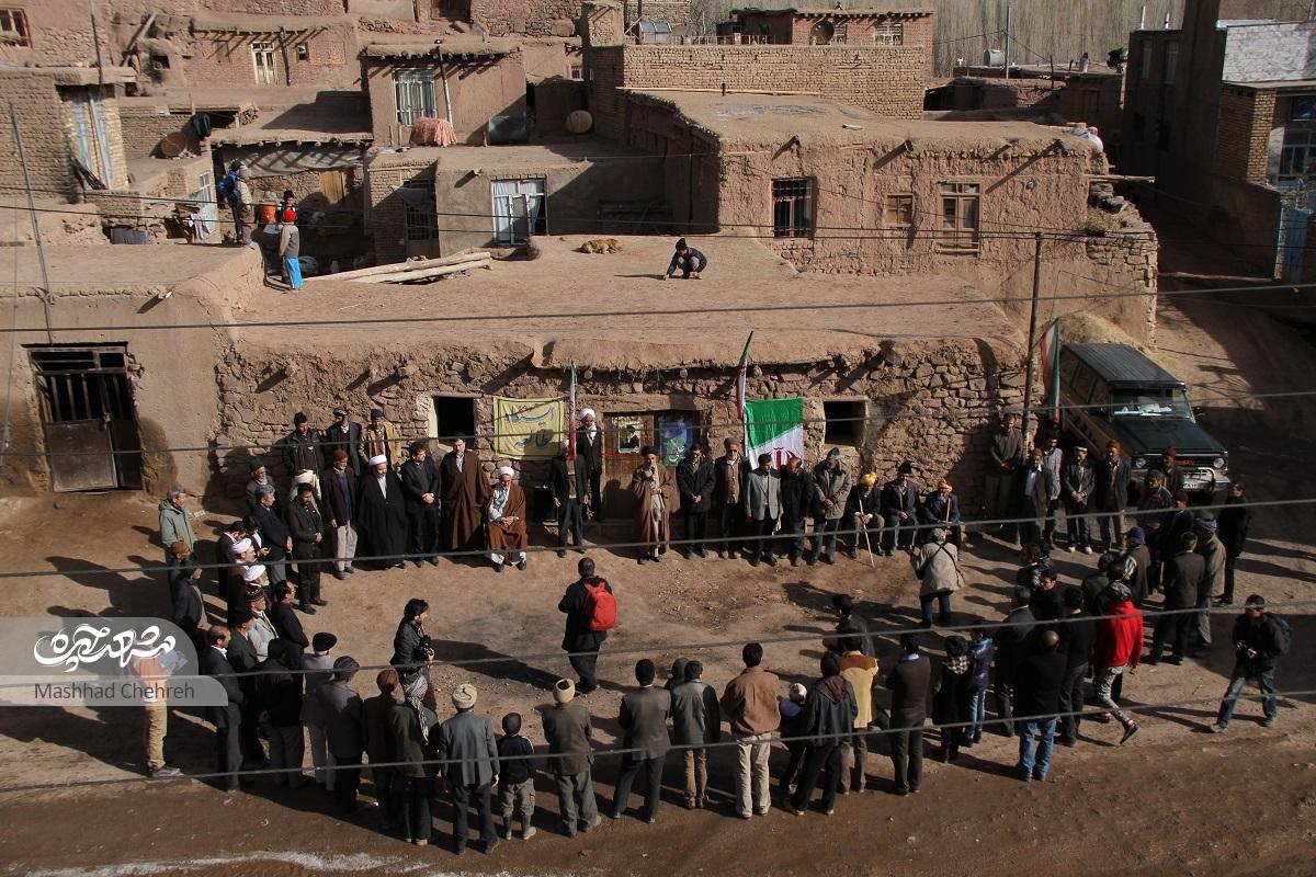 سید اسعد فیض، معلمی که کتابخــانه و ایستگاه مطالعه را به چند روستا برده است