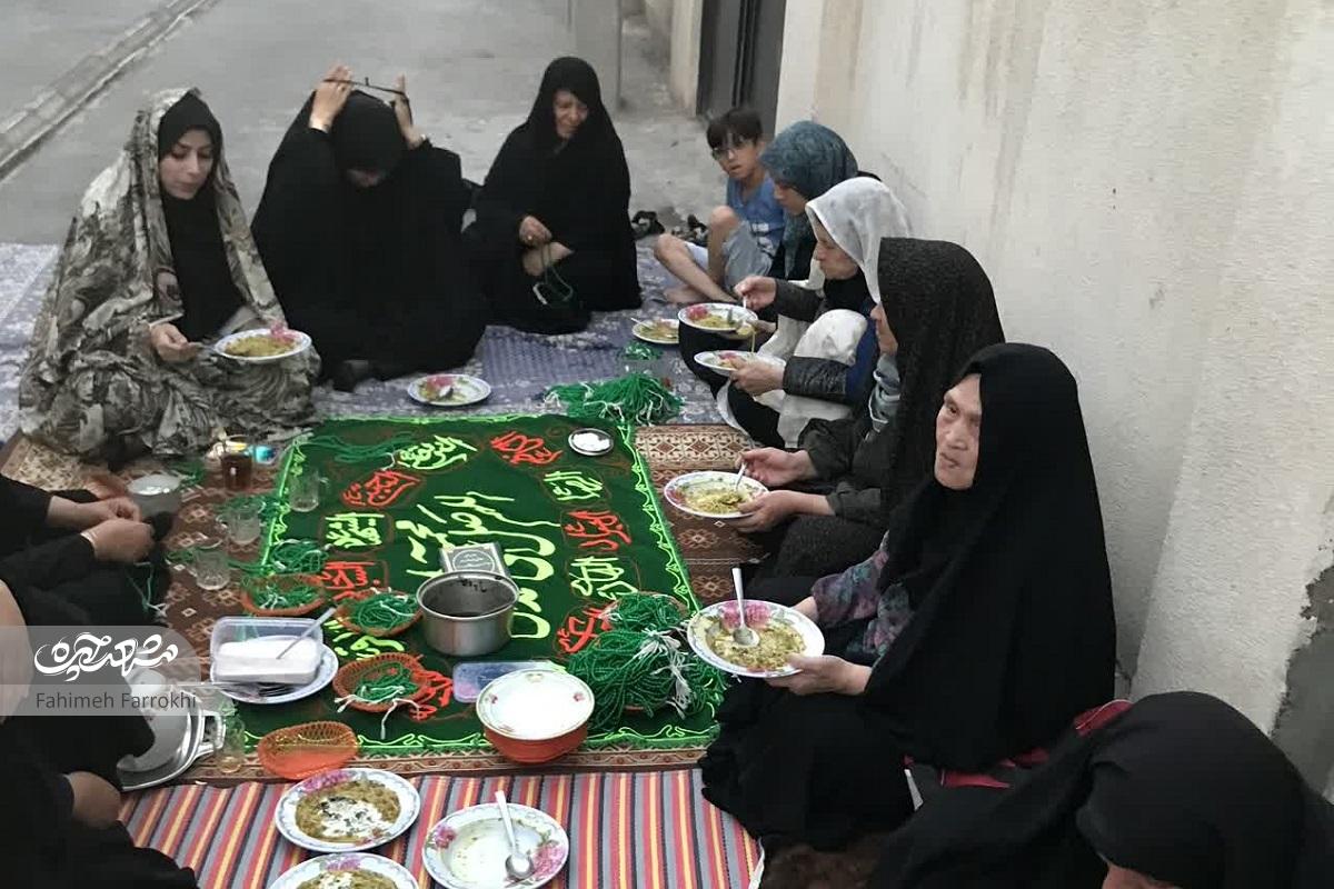 جمع خوبان در یک کوچه جمع خوبان در یک کوچه