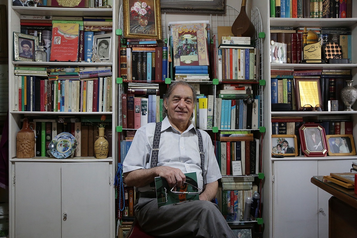 با «غلامحسین برزگر خراسانی»، نقاش، موسیقیدان و شاعر بزرگ مشهدی با «غلامحسین برزگر خراسانی»، نقاش، موسیقیدان و شاعر بزرگ مشهدی