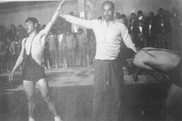 ﻛﺸﺘﯽﮔﯿﺮ«ابراهیم صدری» ﻛﺸﺘﯽﮔﯿﺮ«ابراهیم صدری»