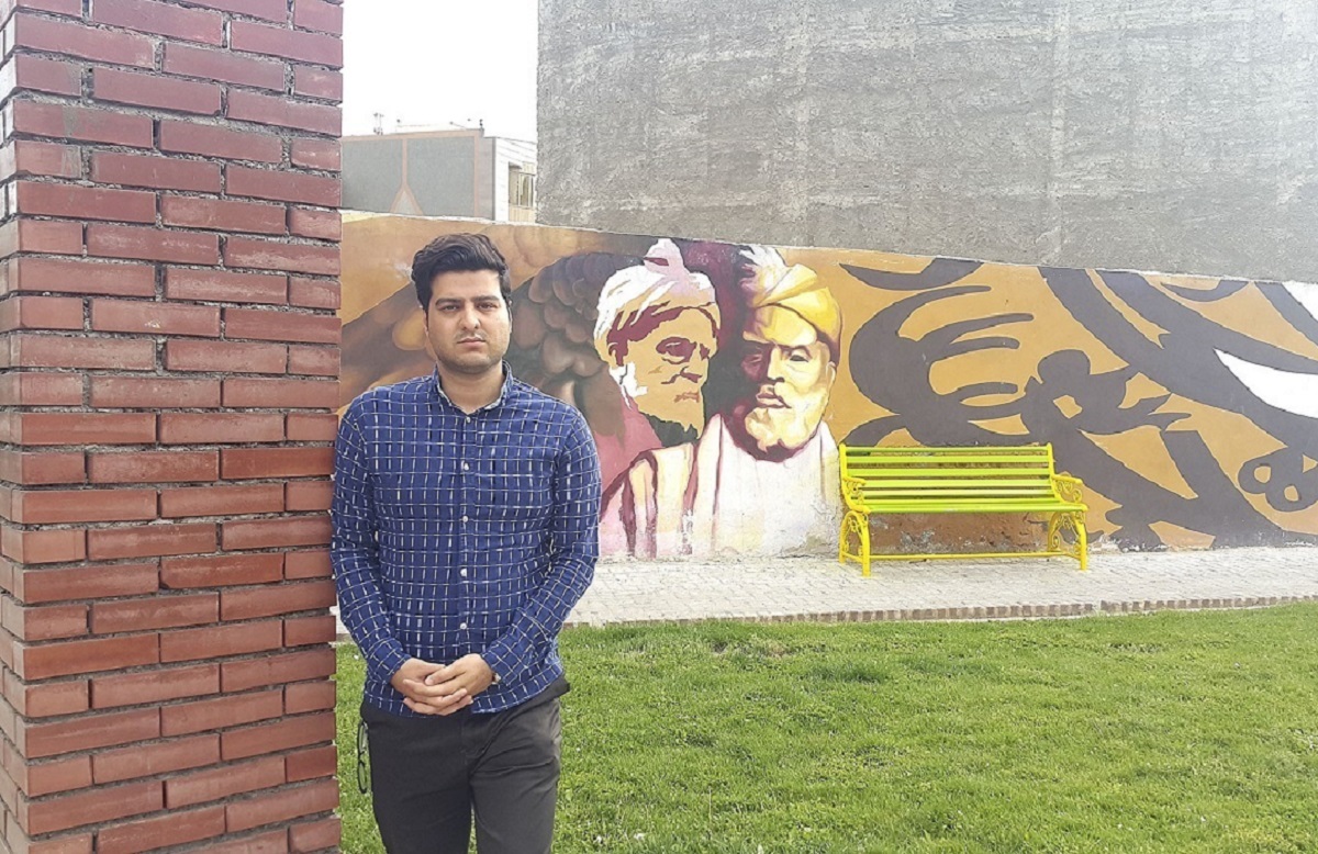 فردوسی به رستم شاهنامه اجازه خطا کردن میدهد فردوسی به رستم شاهنامه اجازه خطا کردن میدهد