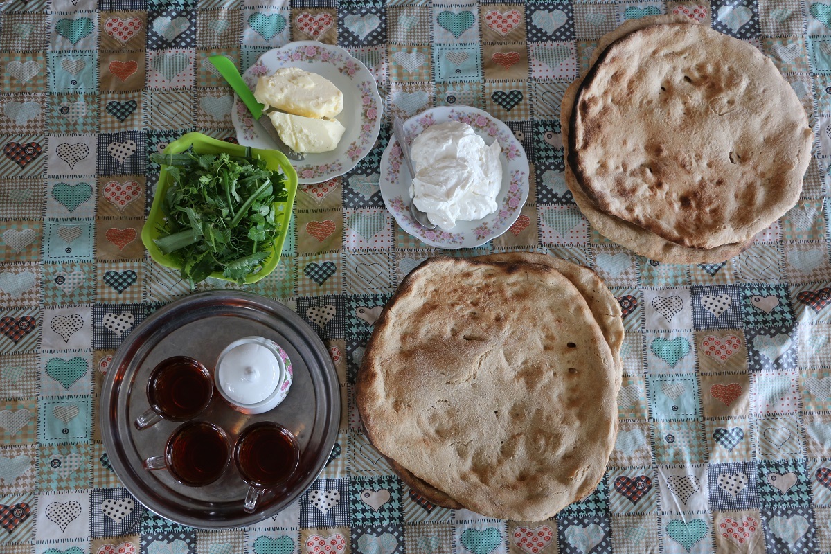 حکایت آرد وآب و آتش در دستان زنان بولوار شاهنامه حکایت آرد وآب و آتش در دستان زنان بولوار شاهنامه