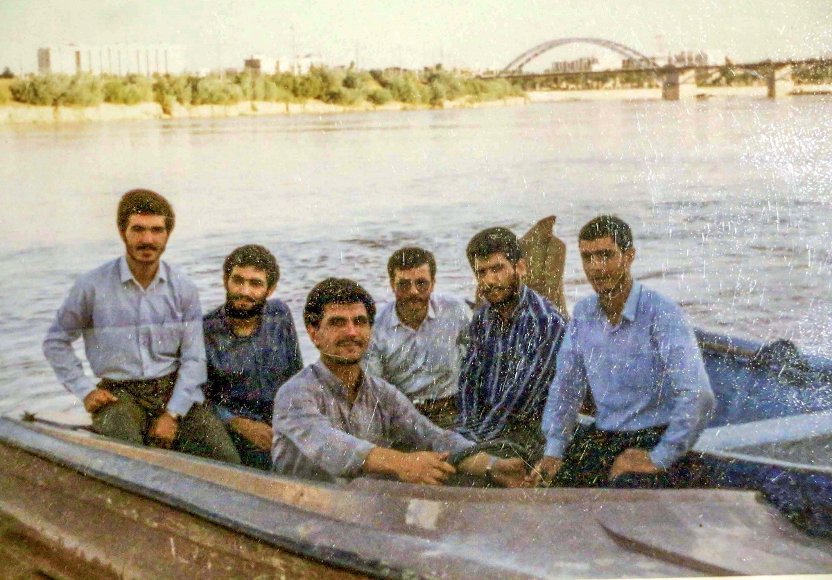 شوق خدمت سرهنگ بازنشسته که در بحرانها نقش فعالی دارد شوق خدمت سرهنگ بازنشسته که در بحرانها نقش فعالی دارد