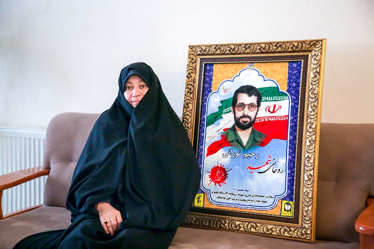 همسر شهید نورانی بعد از گذشت ۳۶ سال هنوز هم چشم به راه همسر جاوید الاثرش است