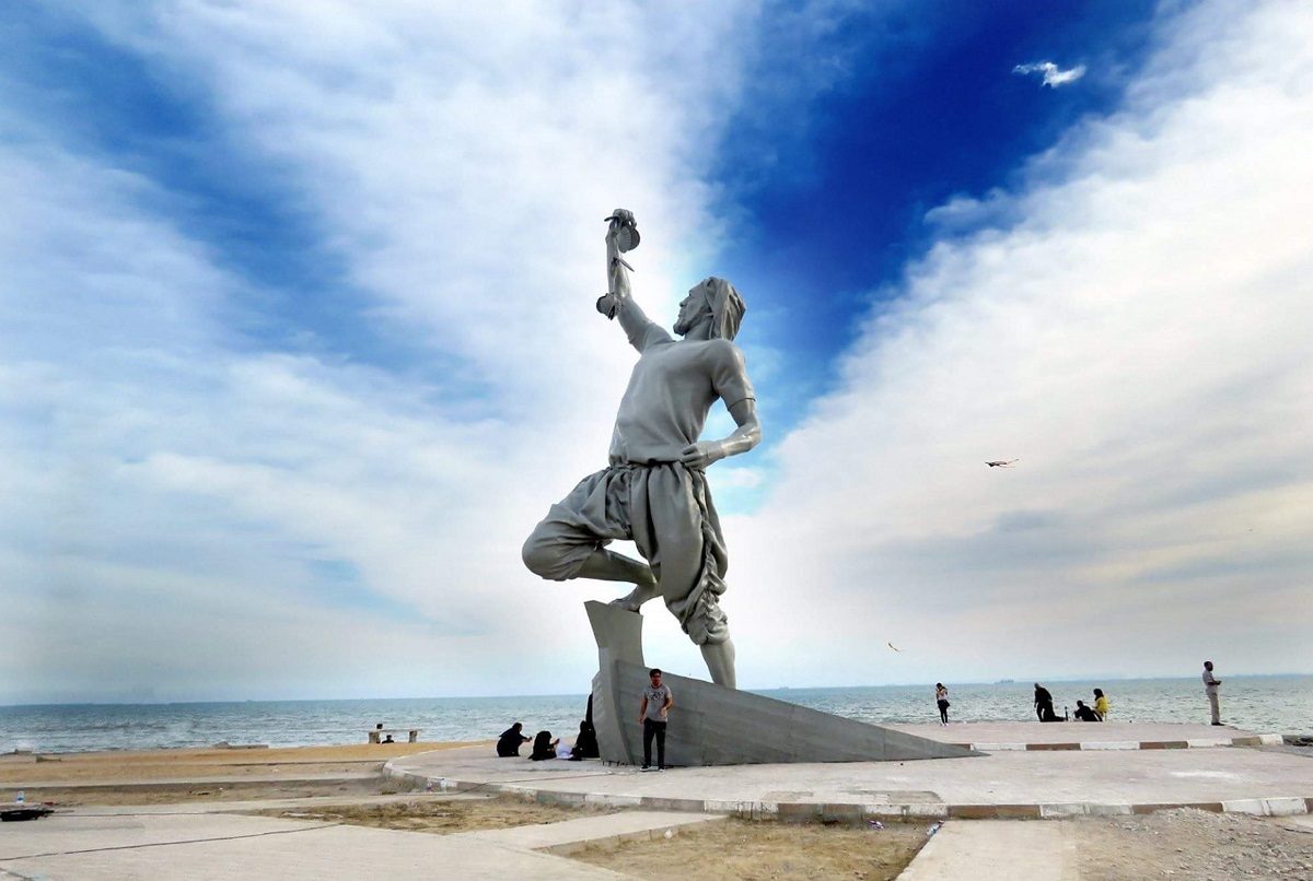 محمدحسین ماموریان، از نقش رستم و سهراب تا تندیس پهلوان احمد وفادار