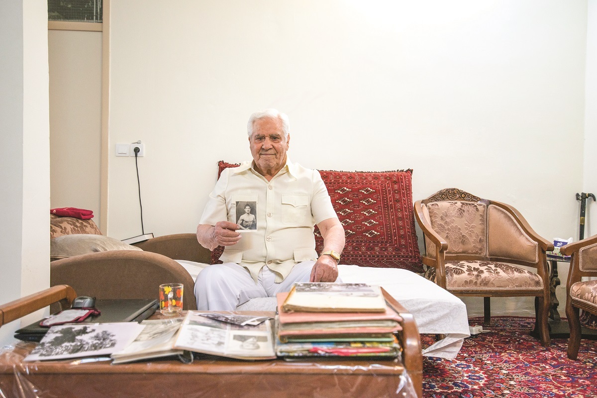 قدیمی محله سناباد برای دکتر شریعتی خانه و ماشین خرید قدیمی محله سناباد برای دکتر شریعتی خانه و ماشین خرید