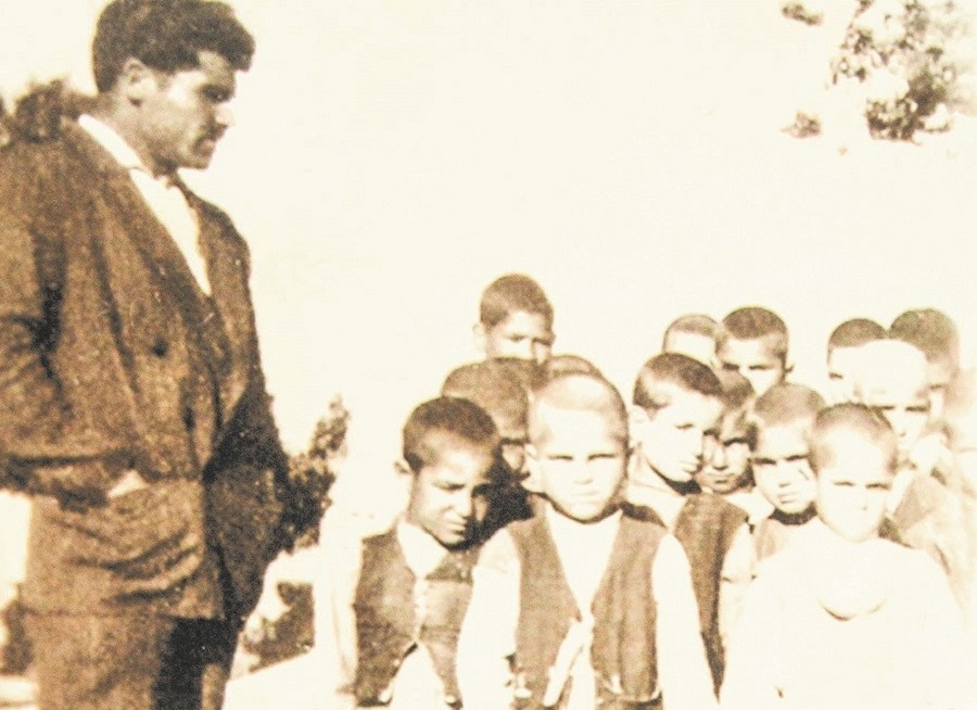 قدیمی محله سناباد برای دکتر شریعتی خانه و ماشین خرید قدیمی محله سناباد برای دکتر شریعتی خانه و ماشین خرید