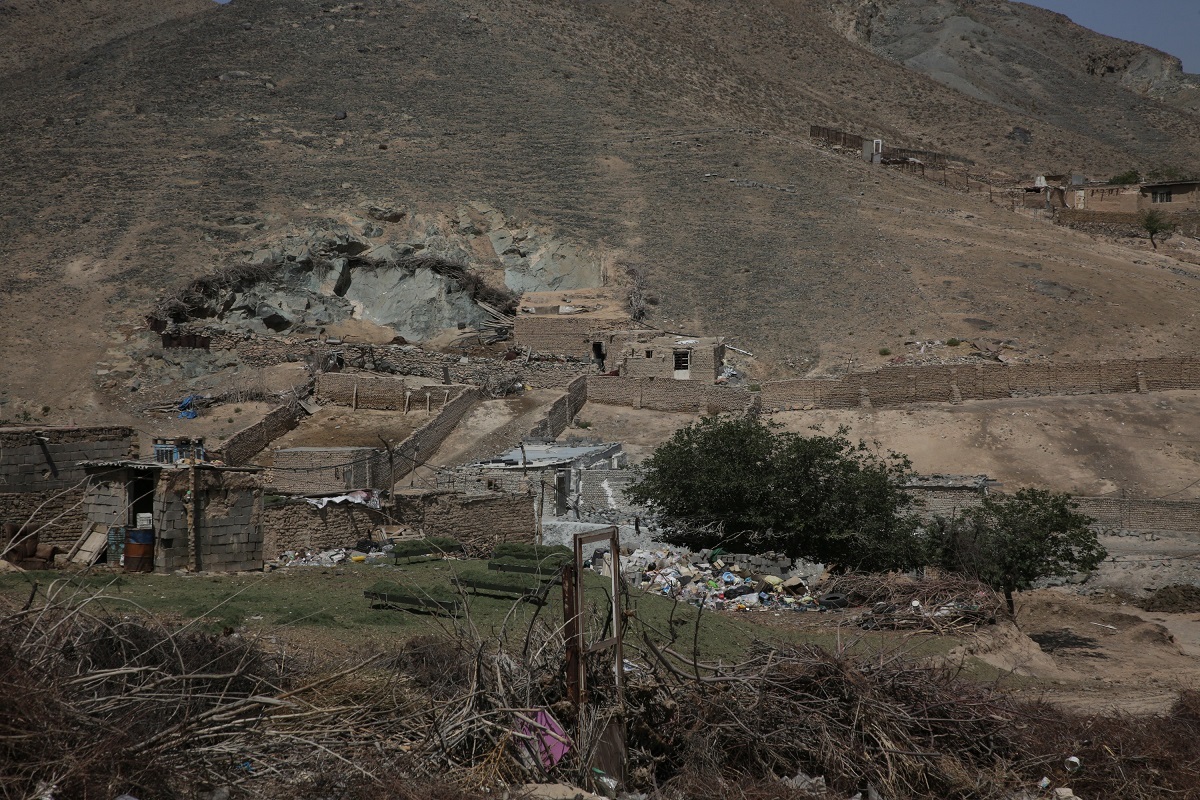 چشمه پونه؛ آبادی بی آب مشهد