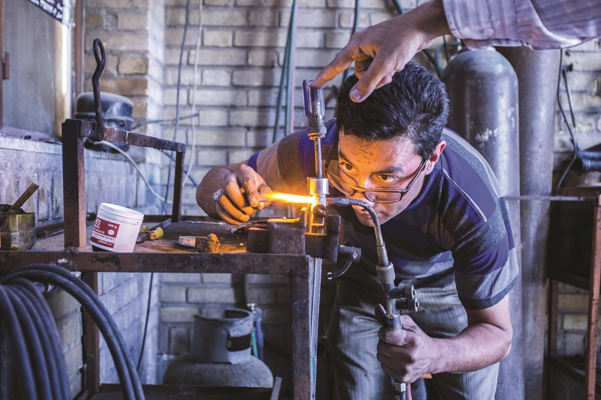 بازار آچاربه‌دست‌ها تعمیرات خودرو مهرآباد غریب مانده است