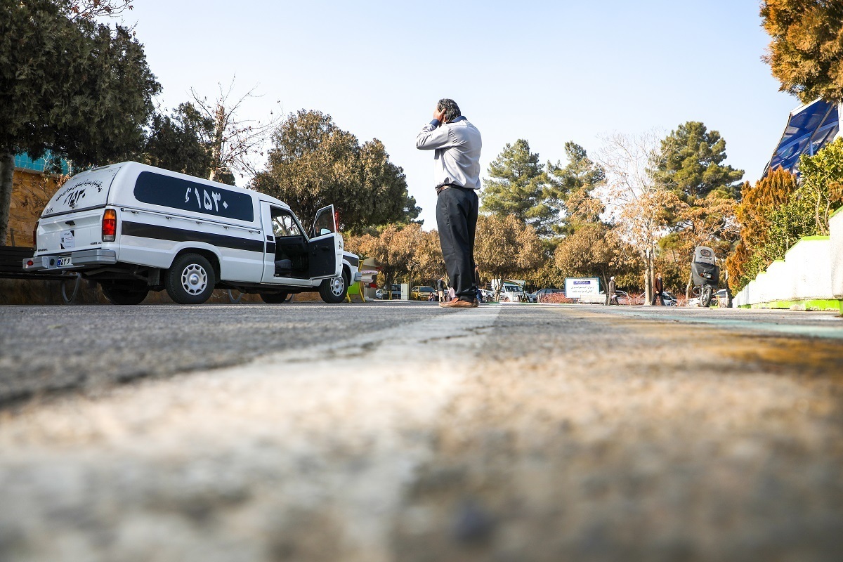 رانندگی با سوگ مداوم در آمبولانس ۱۵۳۰! رانندگی با سوگ مداوم در آمبولانس ۱۵۳۰!