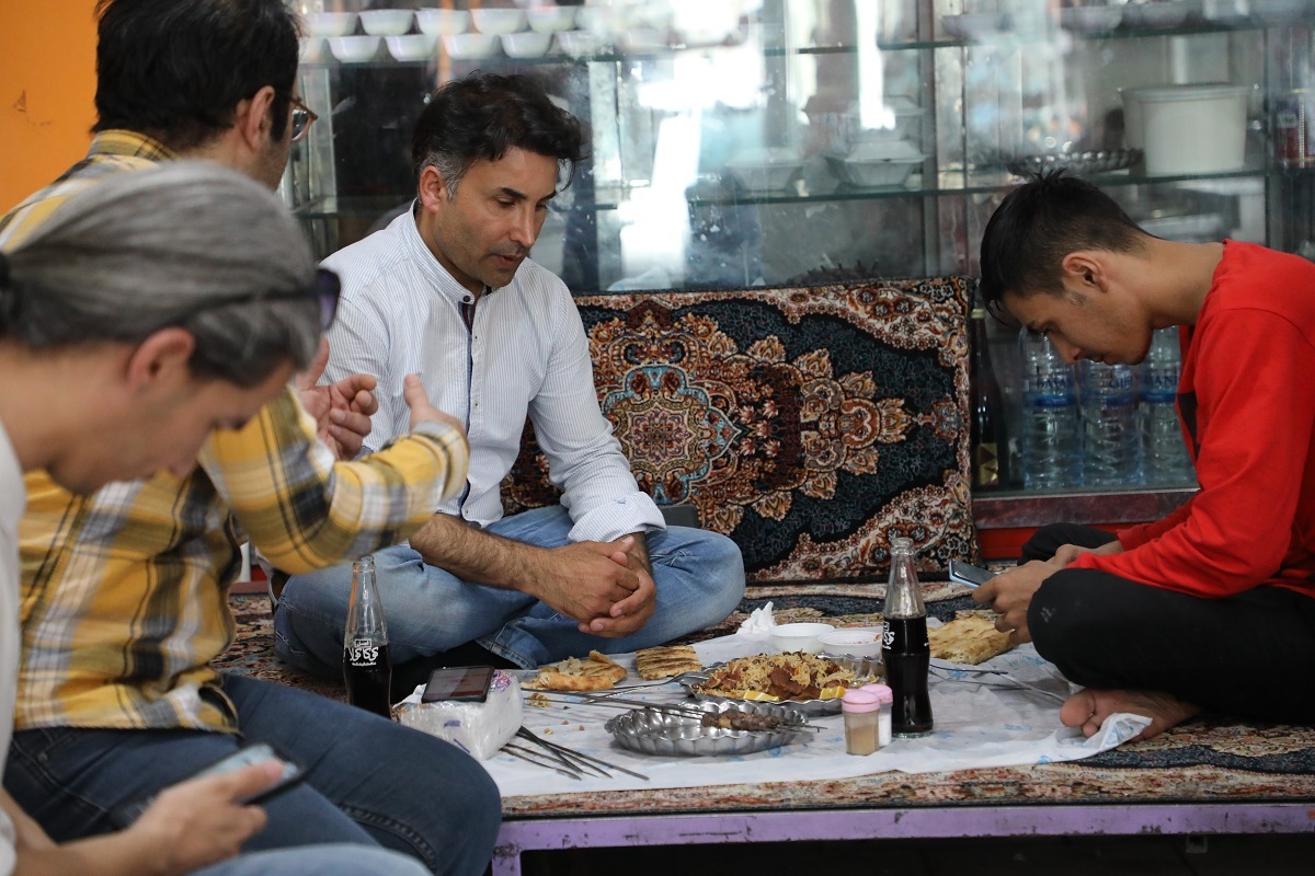 ماماحسن و سید بشیر برای اولین بار حدود ۱۵ سال پیش، قابلی ازبکی را در رستوران گلشهر عرضه کردند