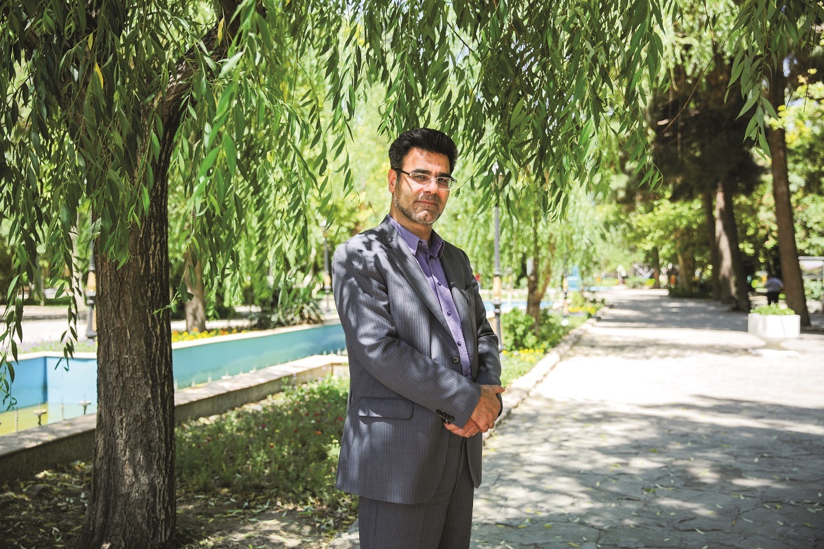 حبیب قوی پنجه روزگاری جوانترین رئیس دادگستری کشور بوده است حبیب قوی پنجه روزگاری جوانترین رئیس دادگستری کشور بوده است